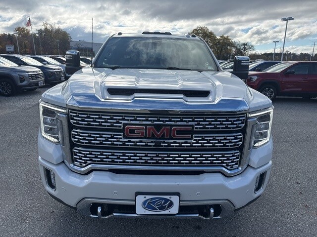 2022 Gmc Sierra 3500 HD Denali photo 2