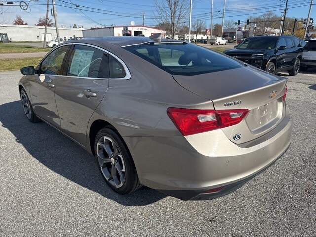 2024 Chevrolet Malibu 1LT photo 4