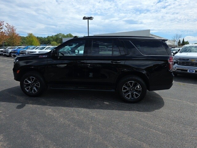 2021 Chevrolet Tahoe Z71 photo 2