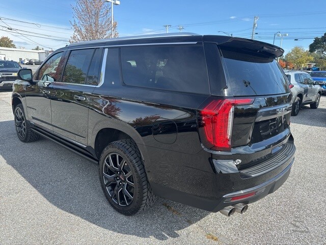 2024 Gmc Yukon XL Denali Ultimate photo 2