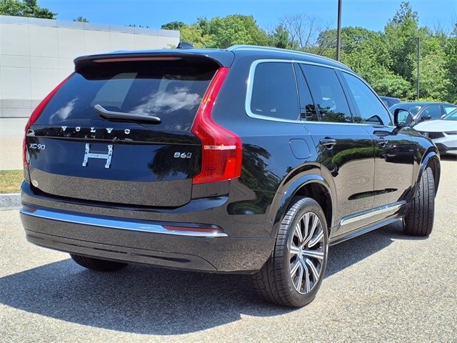 2023 Volvo XC90 AWD Plus photo 2