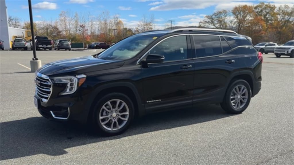 Used 2023 GMC Terrain SLT SUV