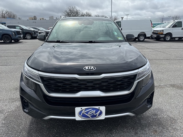 Used 2021 Kia Seltos EX with VIN KNDERCAA7M7129550 for sale in Burlington, VT