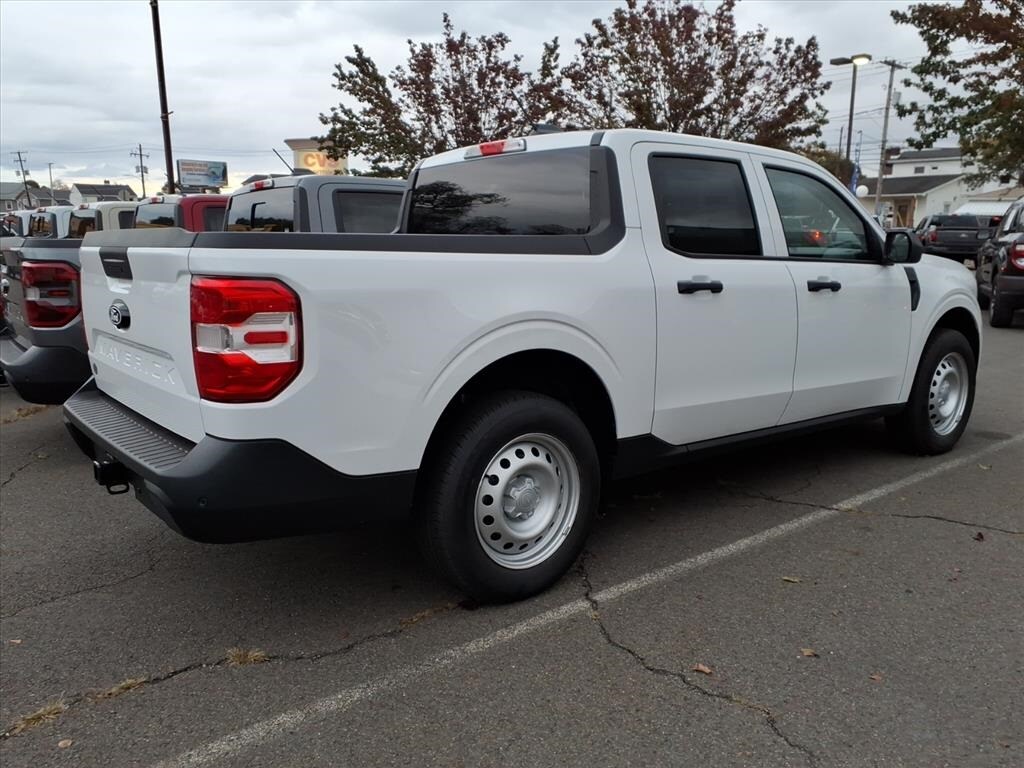 2025 Ford Maverick XL photo 3