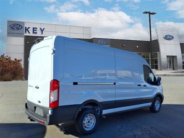 2025 Ford Transit photo 3