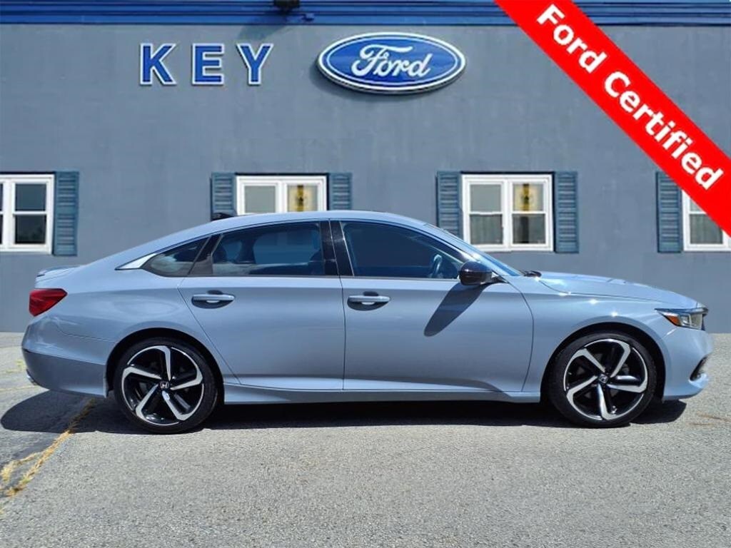 2022 Honda Accord Sport SE photo 2