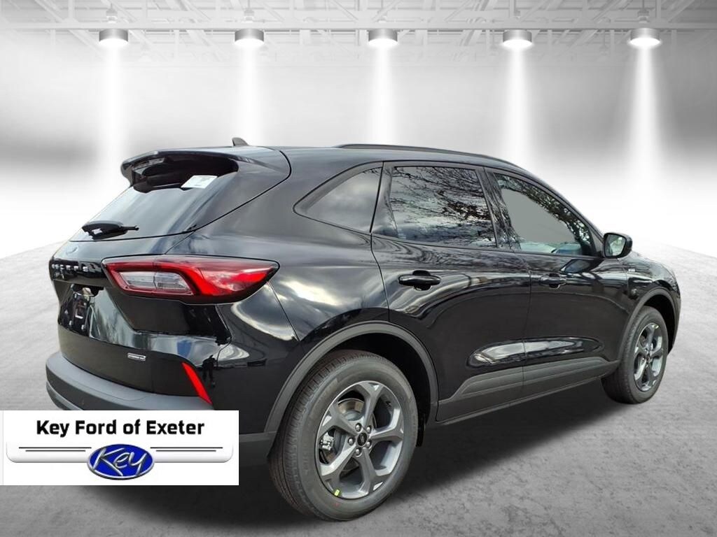 New 2026 Ford Escape Hybrid ST-Line Select SUV