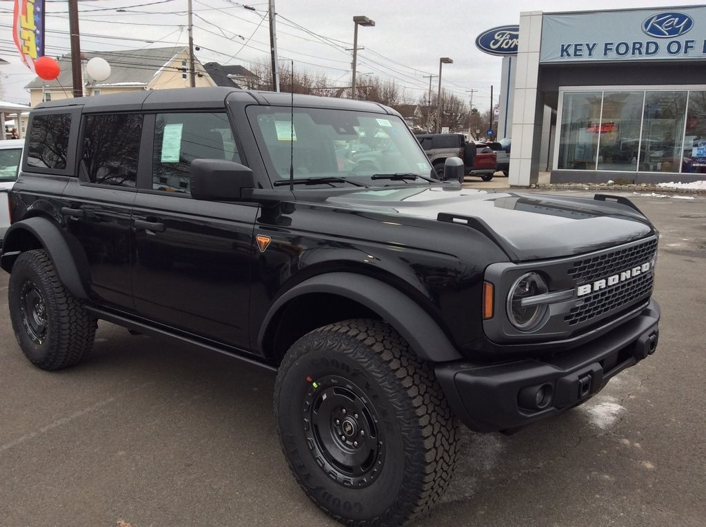 New 2025 Ford Bronco Badlands SUV