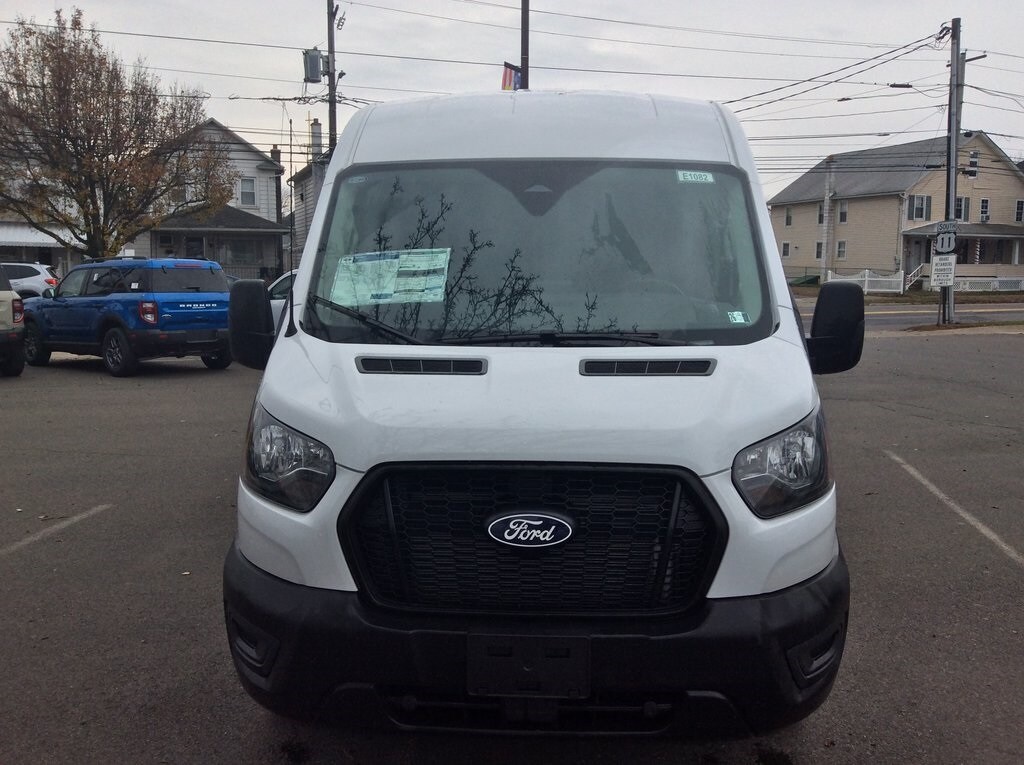 2026 Ford Transit photo 3