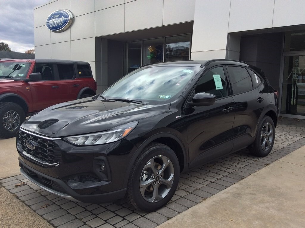 2026 Ford Escape Hybrid ST-Line Select photo 3