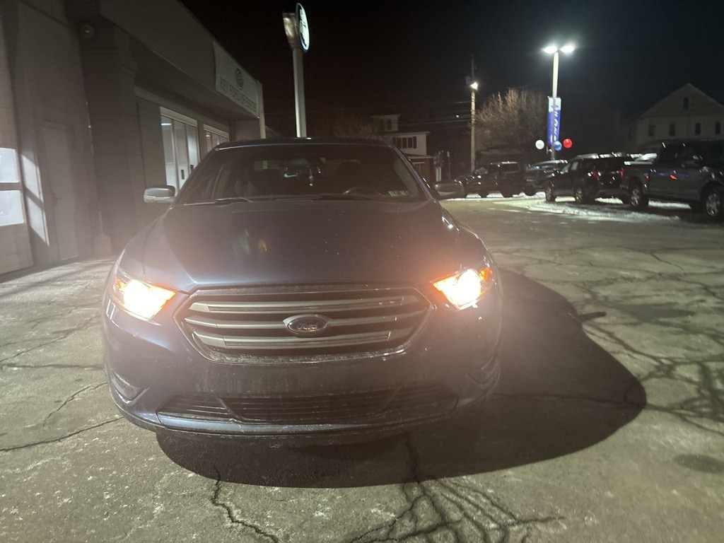 Used 2019 Ford Taurus SEL Sedan