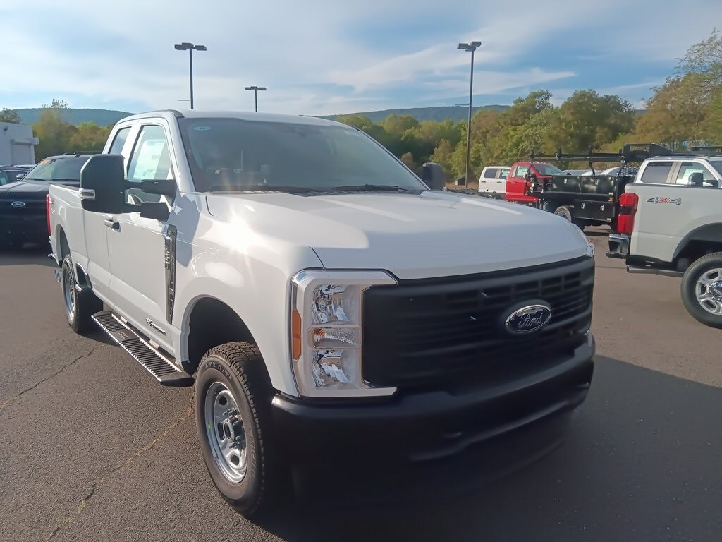 2026 Ford F-250 photo 2