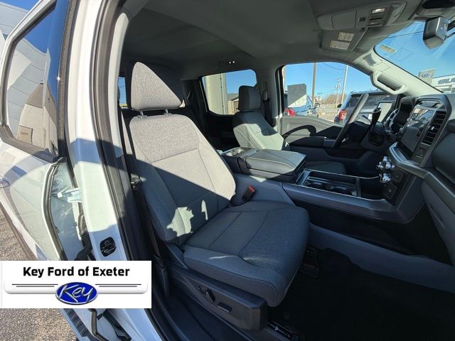2025 Ford F-150 XLT - Photo 36