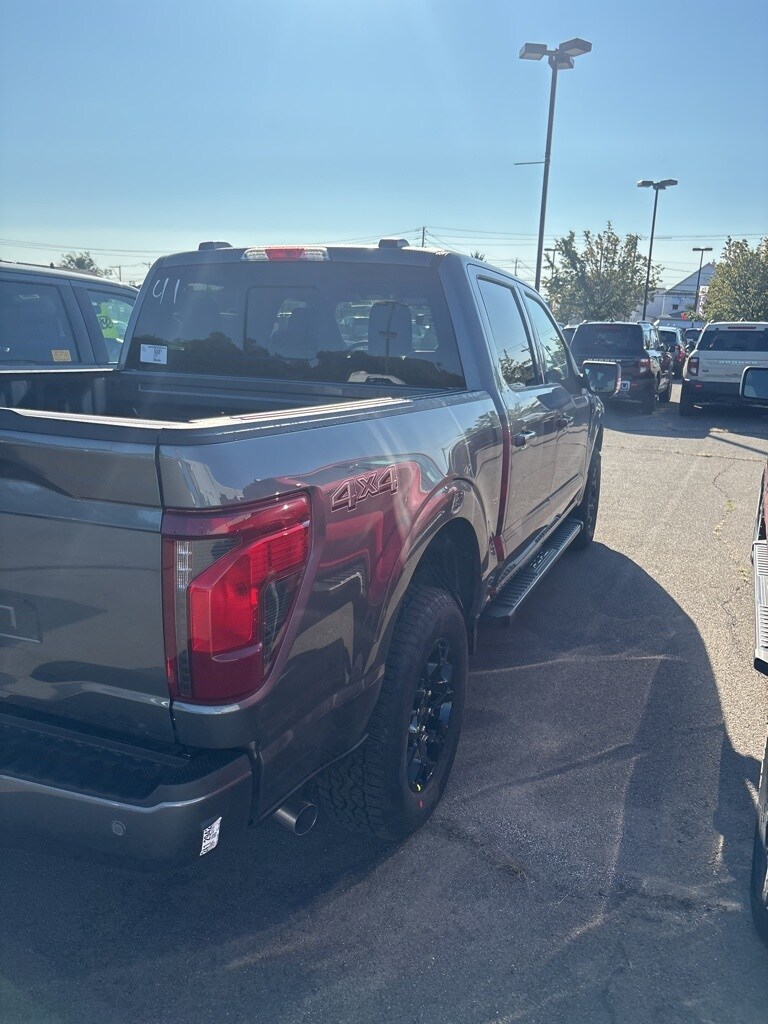 2025 Ford F-150 XLT photo 4