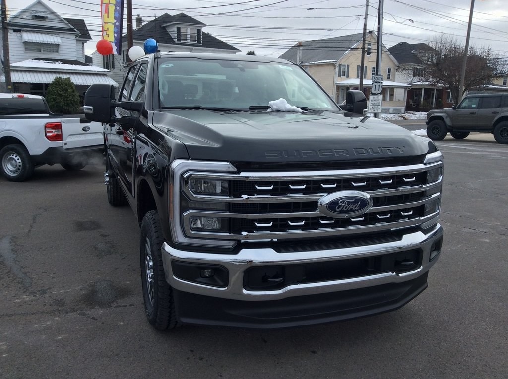New 2026 Ford F-350SD Lariat Truck