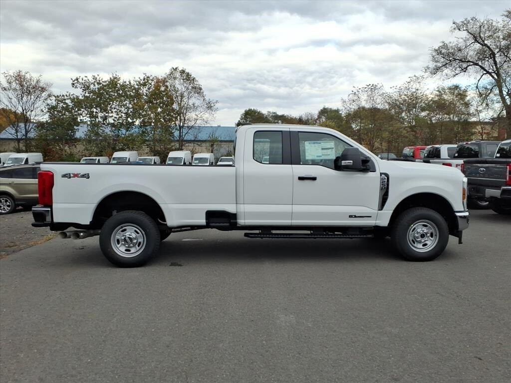 2026 Ford F-250 photo 2