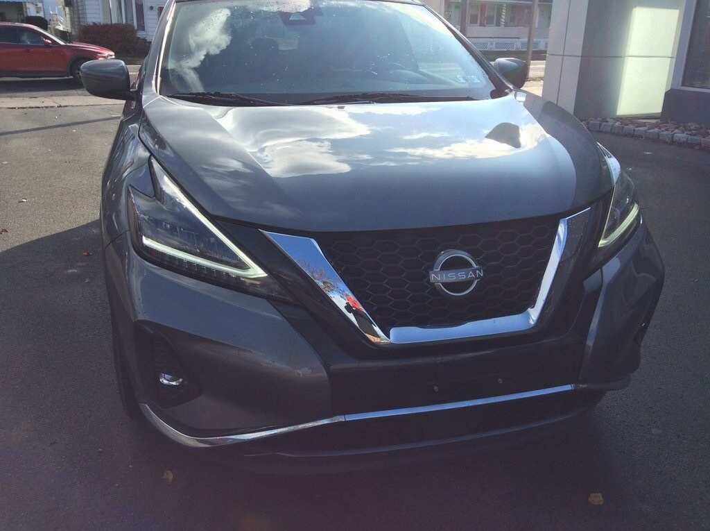 2023 Nissan Murano SV photo 2