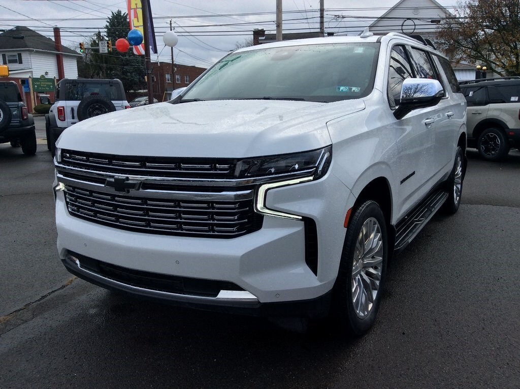 2023 Chevrolet Suburban Premier photo 4