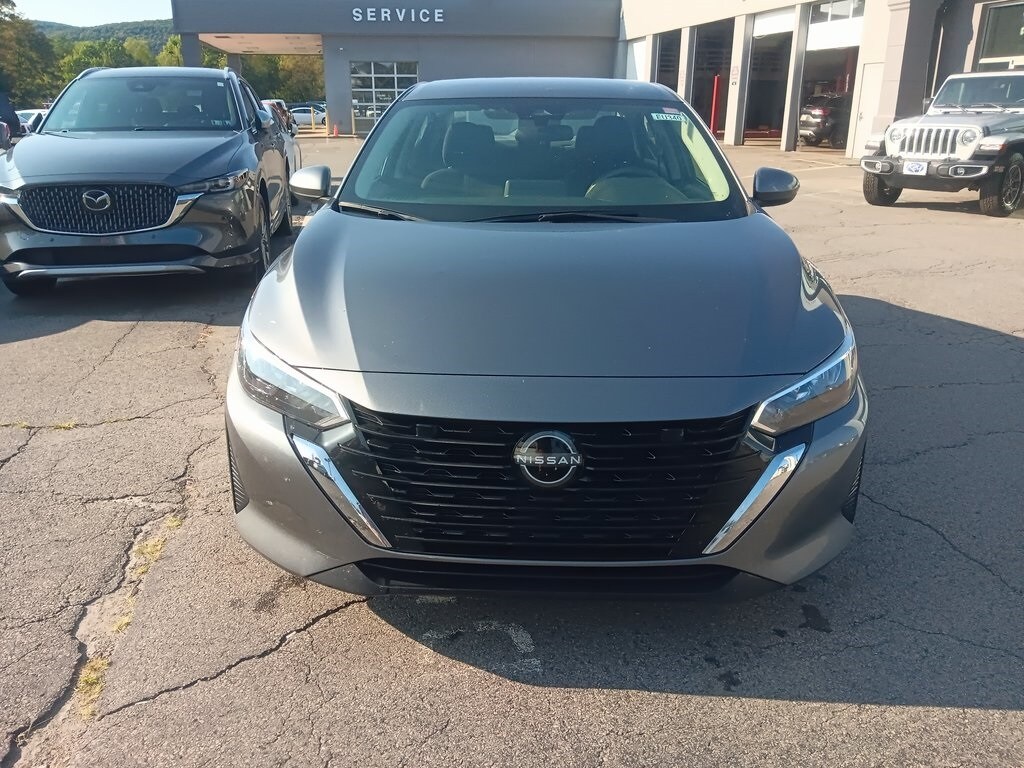 2024 Nissan Sentra SV photo 2
