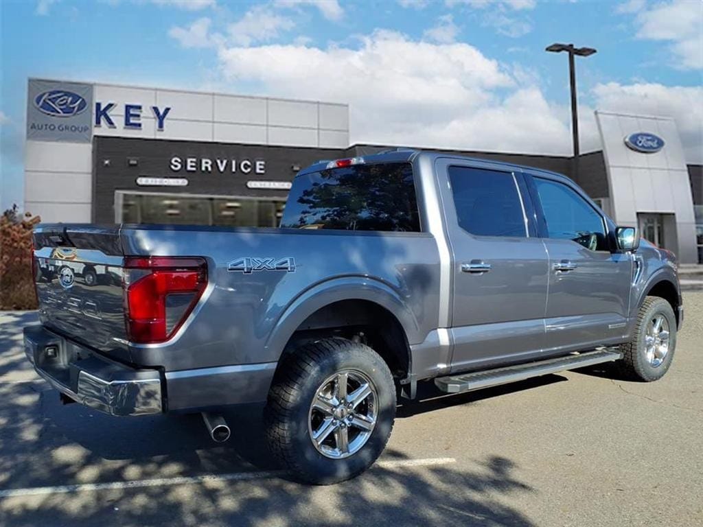 2024 Ford F-150 XLT photo 3