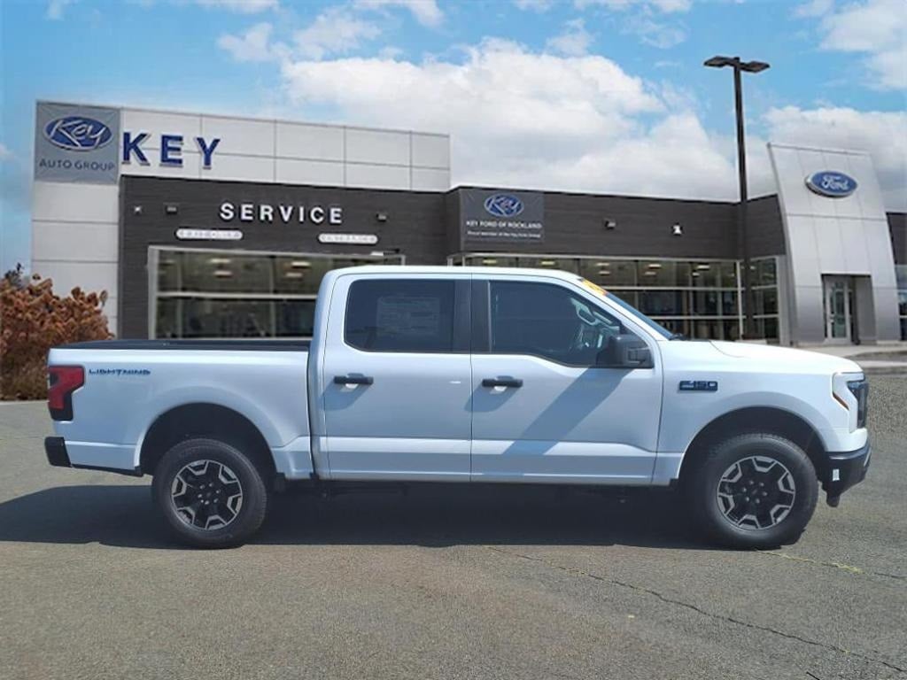 Used 2024 Ford F-150 Lightning Pro with VIN 1FTVW1BK5RWG32723 for sale in Hartford, VT