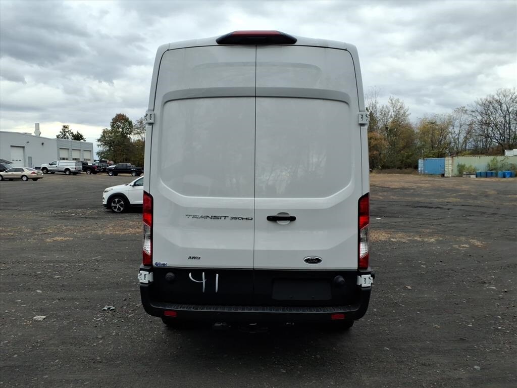 2025 Ford Transit photo 4