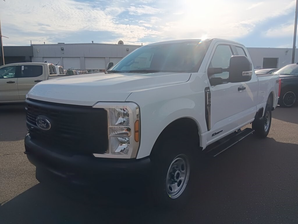 2026 Ford F-250 photo 3
