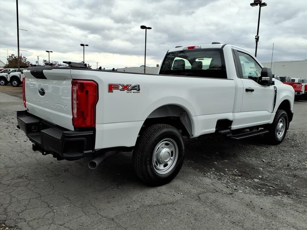 2026 Ford F-350 photo 3