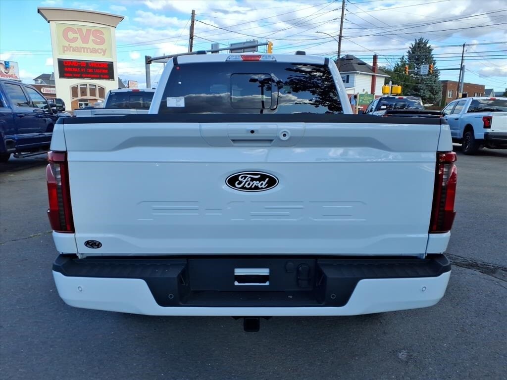 2025 Ford F-150 XLT photo 4