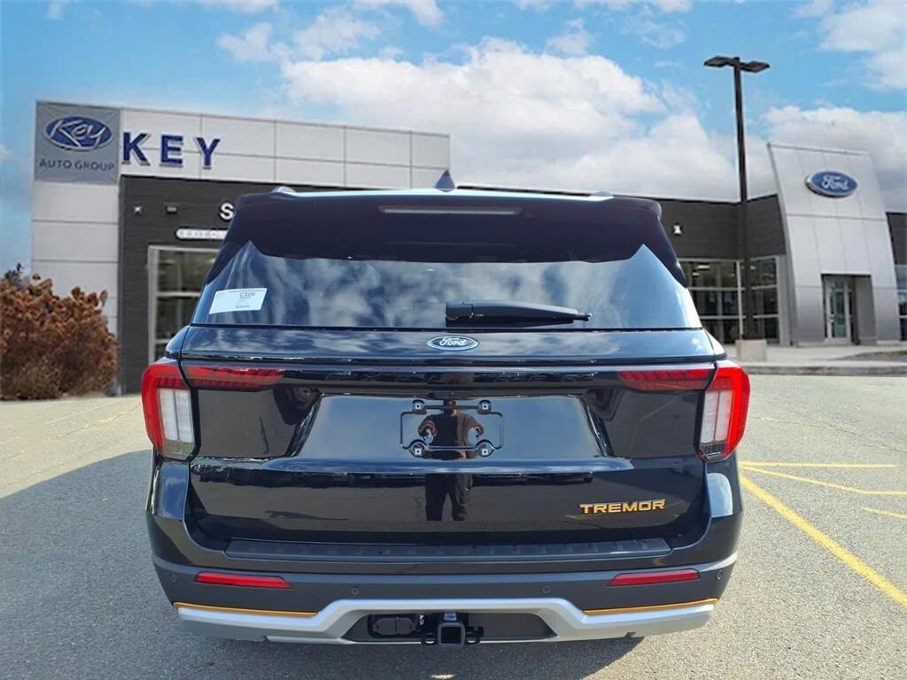 2026 Ford Explorer photo 4
