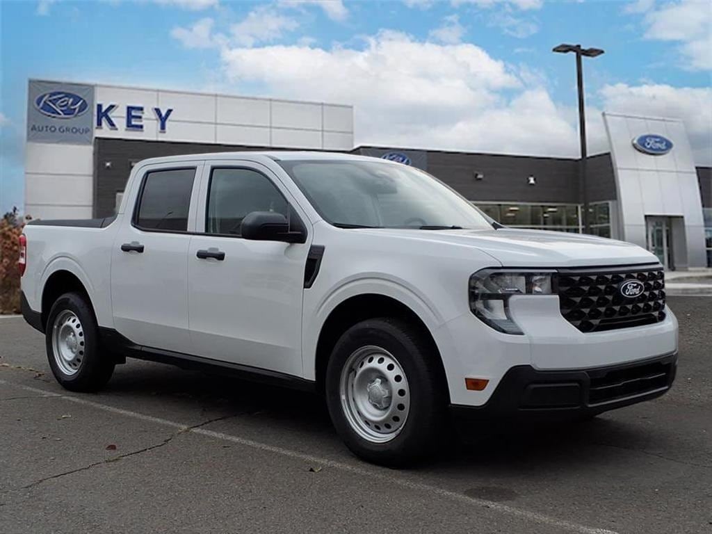 2025 Ford Maverick XL's photo