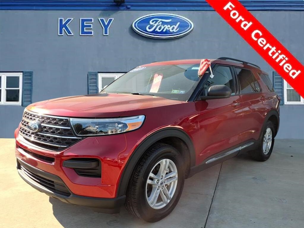 2023 Ford Explorer XLT photo 3