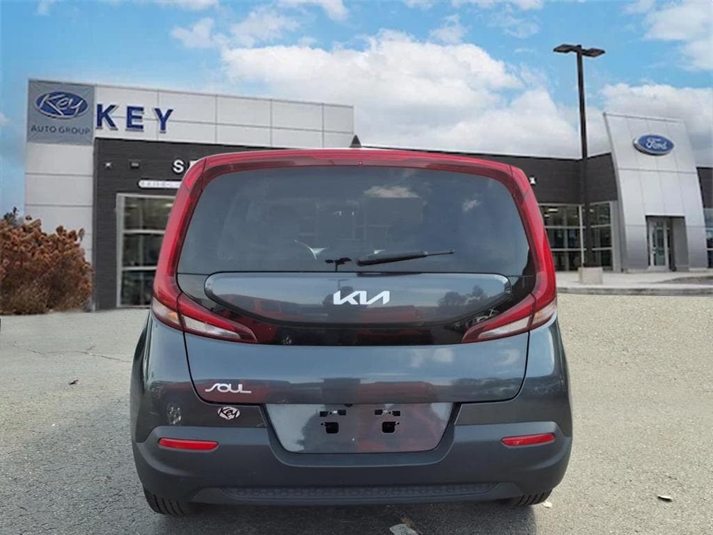 Used 2022 Kia Soul LX Hatchback