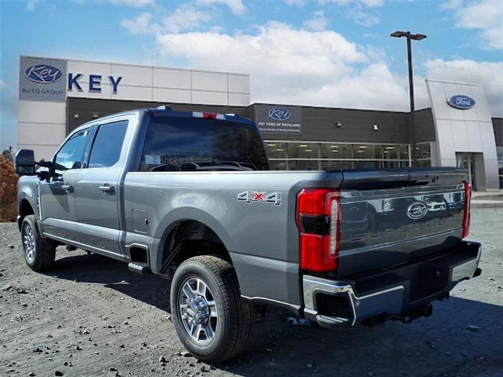 New 2026 Ford F-350SD Lariat Truck