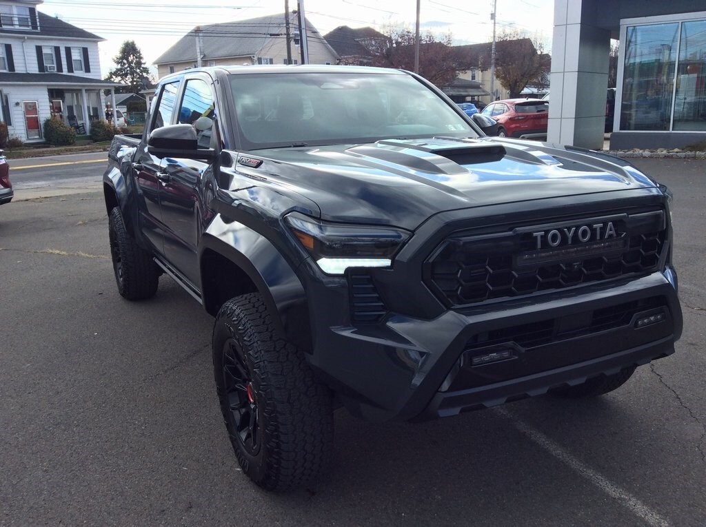 2025 Toyota Tacoma TRD Pro photo 2