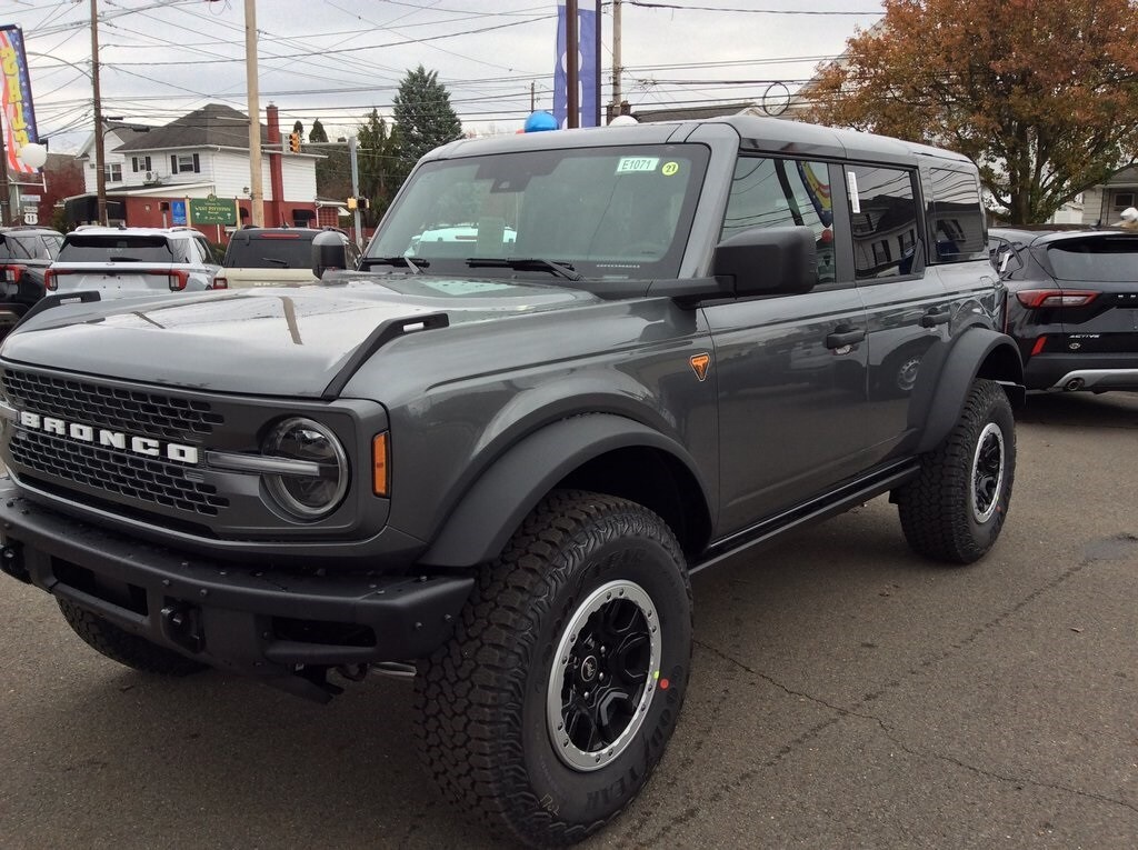 2025 Ford Bronco Badlands photo 4