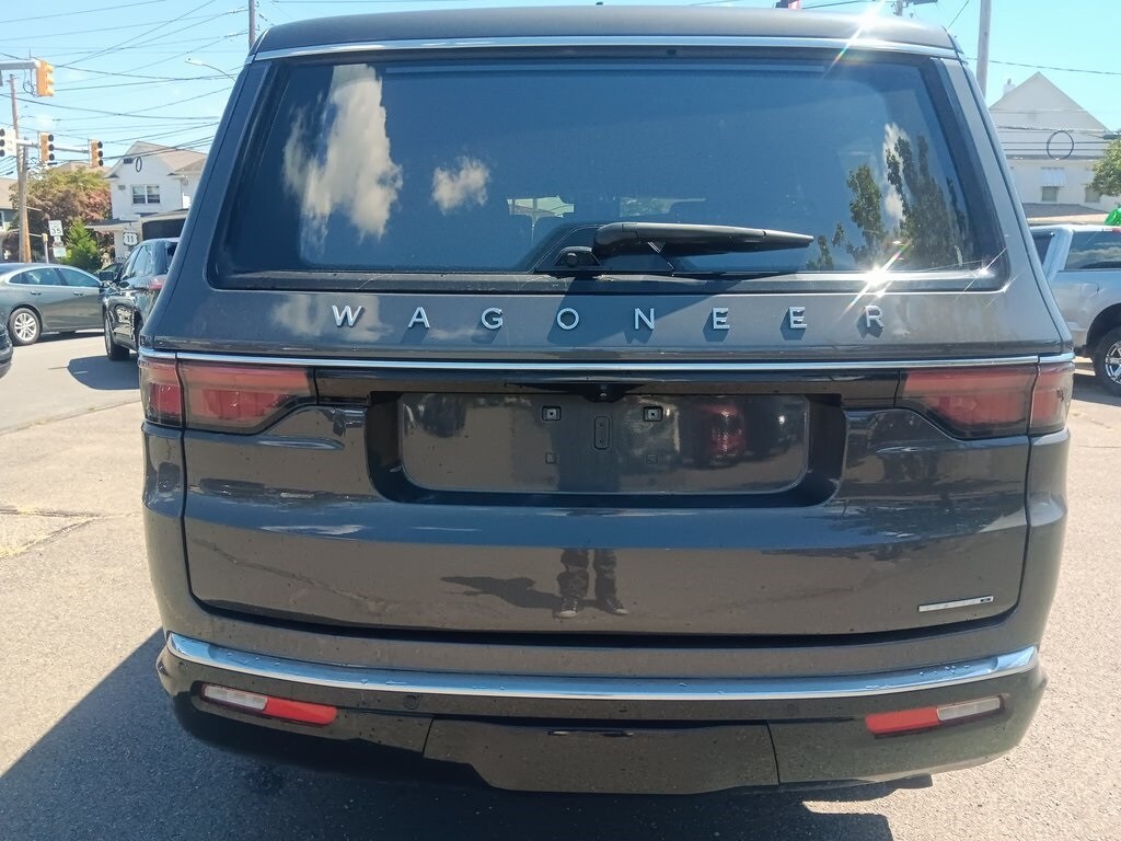 2024 Jeep Wagoneer Series II photo 3