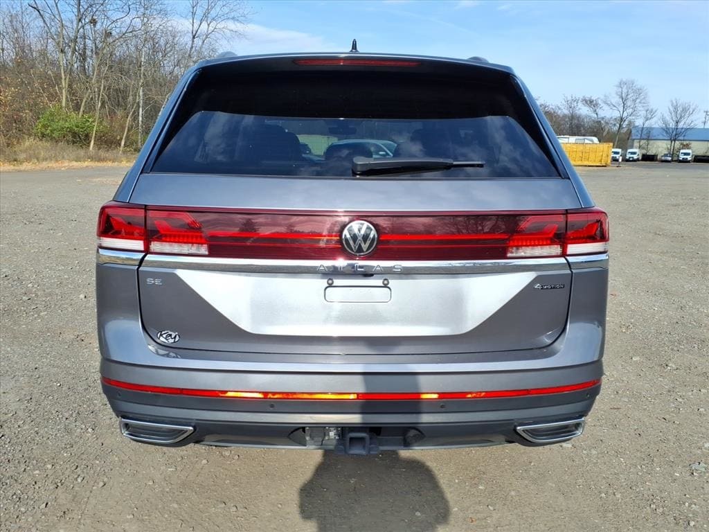 Certified 2024 Volkswagen Atlas 2.0T SE w/Technology SUV