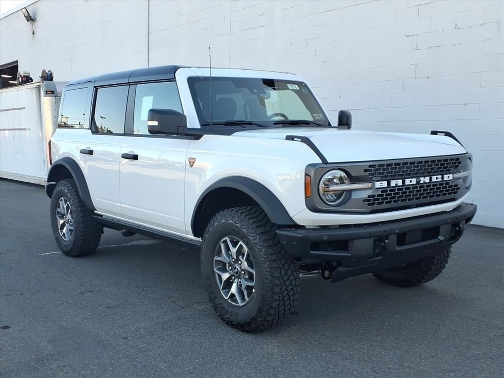 New 2025 Ford Bronco Badlands SUV