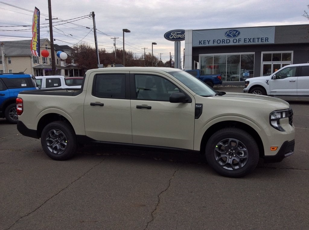 2025 Ford Maverick XLT's photo