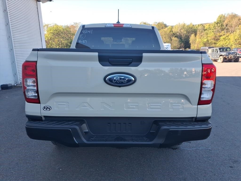 2025 Ford Ranger XL photo 4