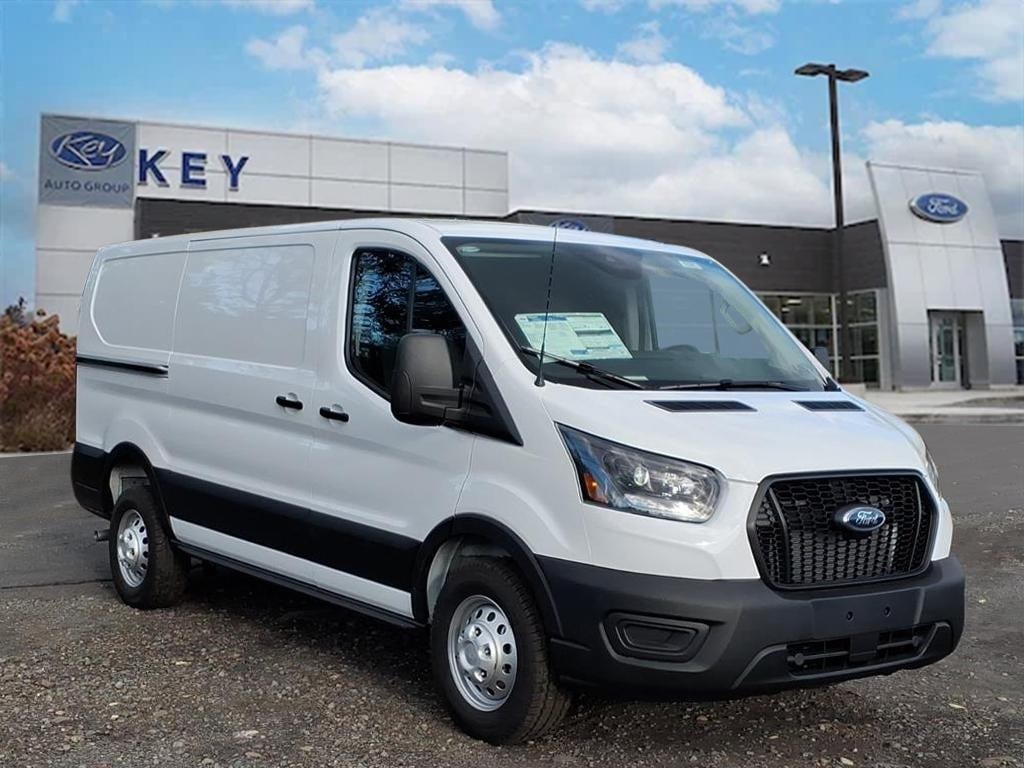 2025 Ford Transit Van Base's photo