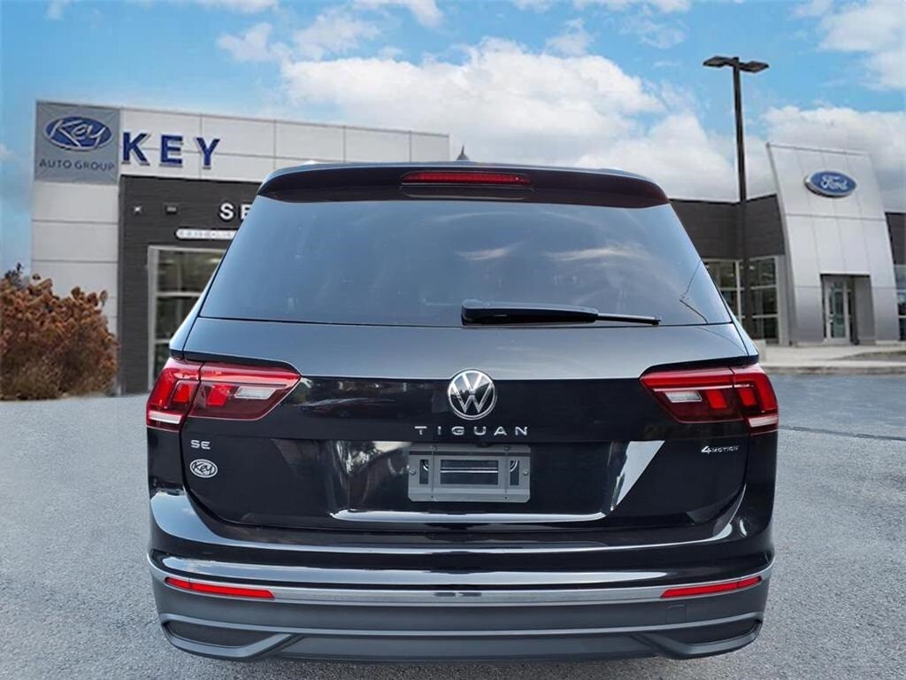 2022 Volkswagen Tiguan SE photo 4