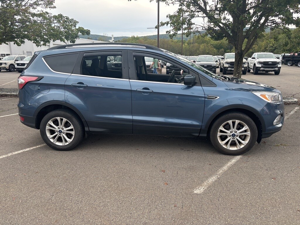 2018 Ford Escape SE photo 3