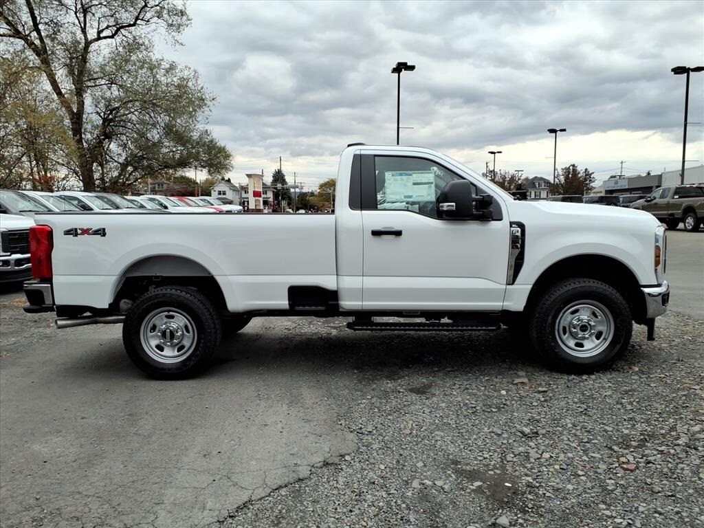 2026 Ford F-350 photo 2