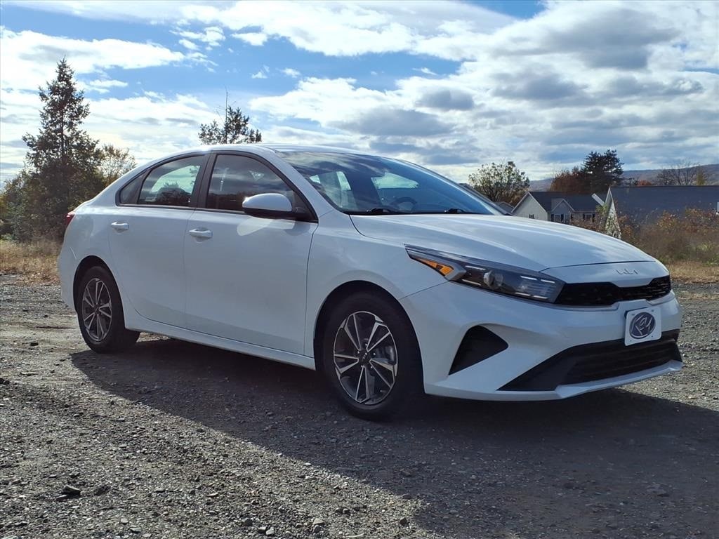 Used 2023 Kia Forte LXS Sedan