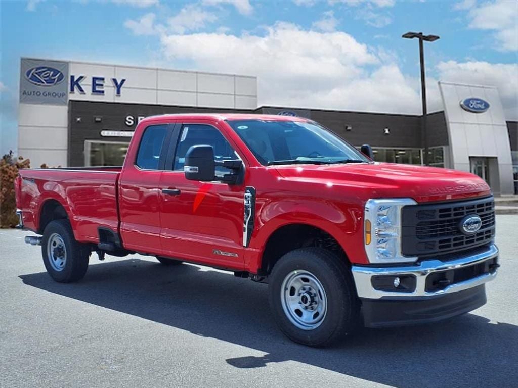 2026 Ford F-350 Super Duty XL's photo
