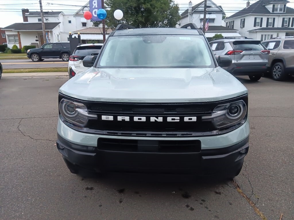 2024 Ford Bronco Sport Outer Banks photo 3