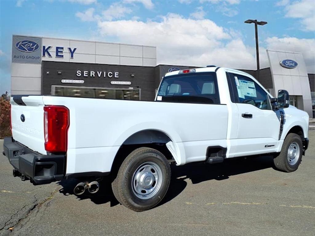 2026 Ford F-250 photo 3