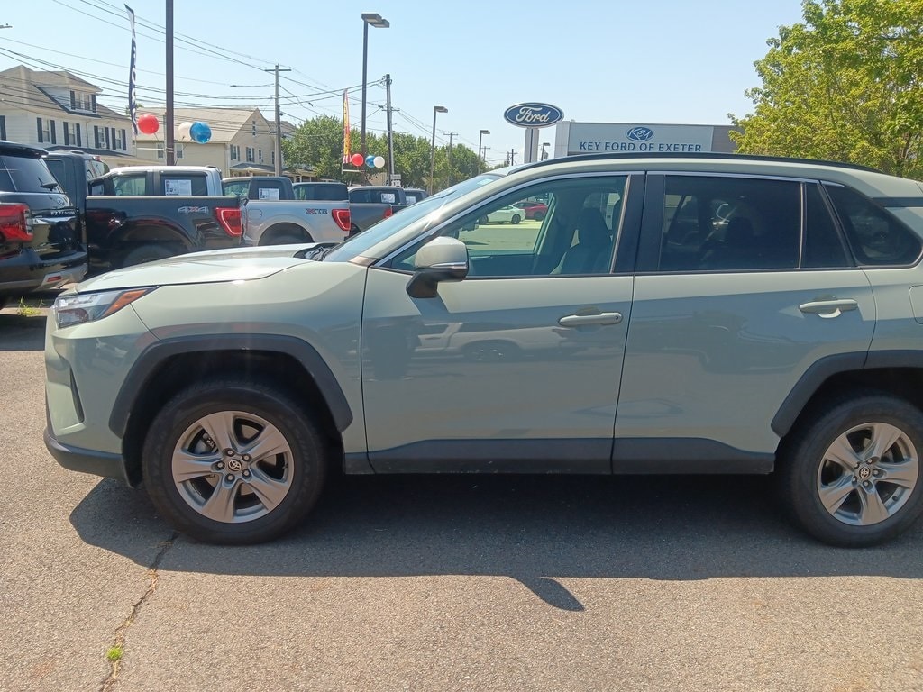 Used 2022 Toyota RAV4 XLE with VIN 2T3P1RFV4NW298235 for sale in Northfield, Minnesota